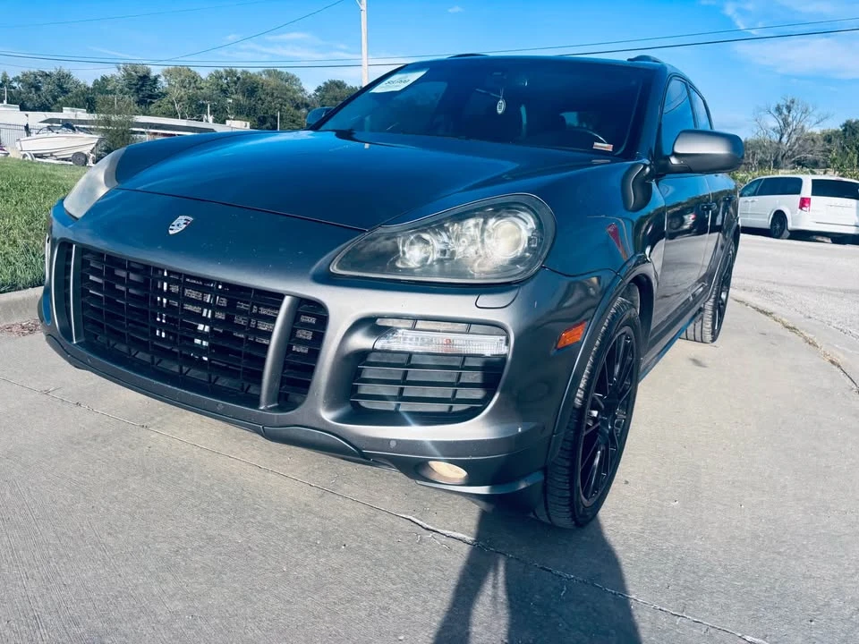 2010 Porsche 955/957 Cayenne GTS - Image 2 of 18