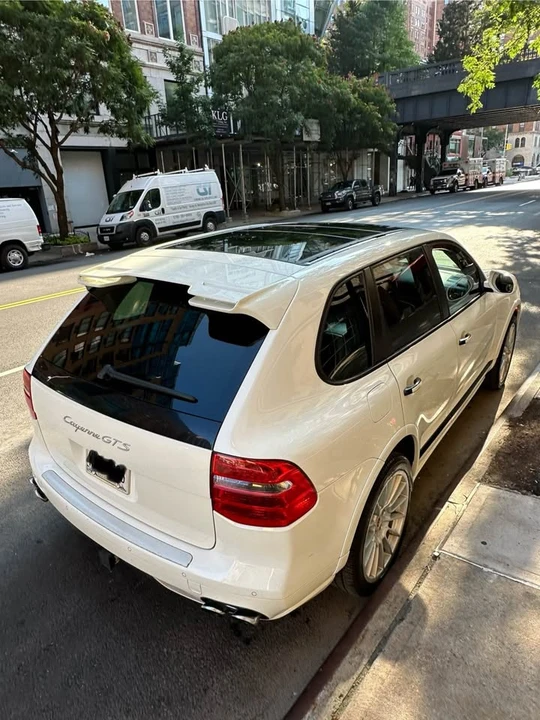 2010 Porsche 955/957 Cayenne GTS - Image 15 of 16