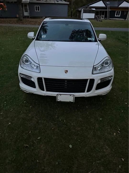 2010 Porsche 955/957 Cayenne GTS - Image 6 of 16