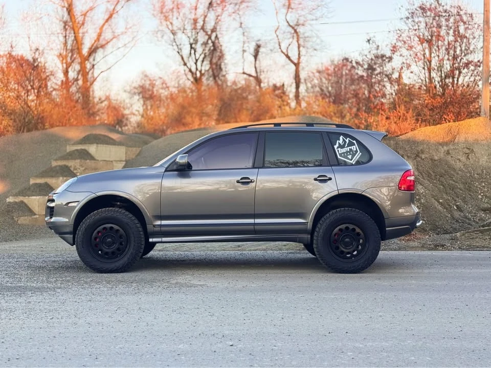 2010 Porsche 955/957 Cayenne GTS - Image 2 of 20