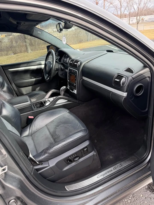 2010 Porsche 955/957 Cayenne GTS - Image 12 of 16