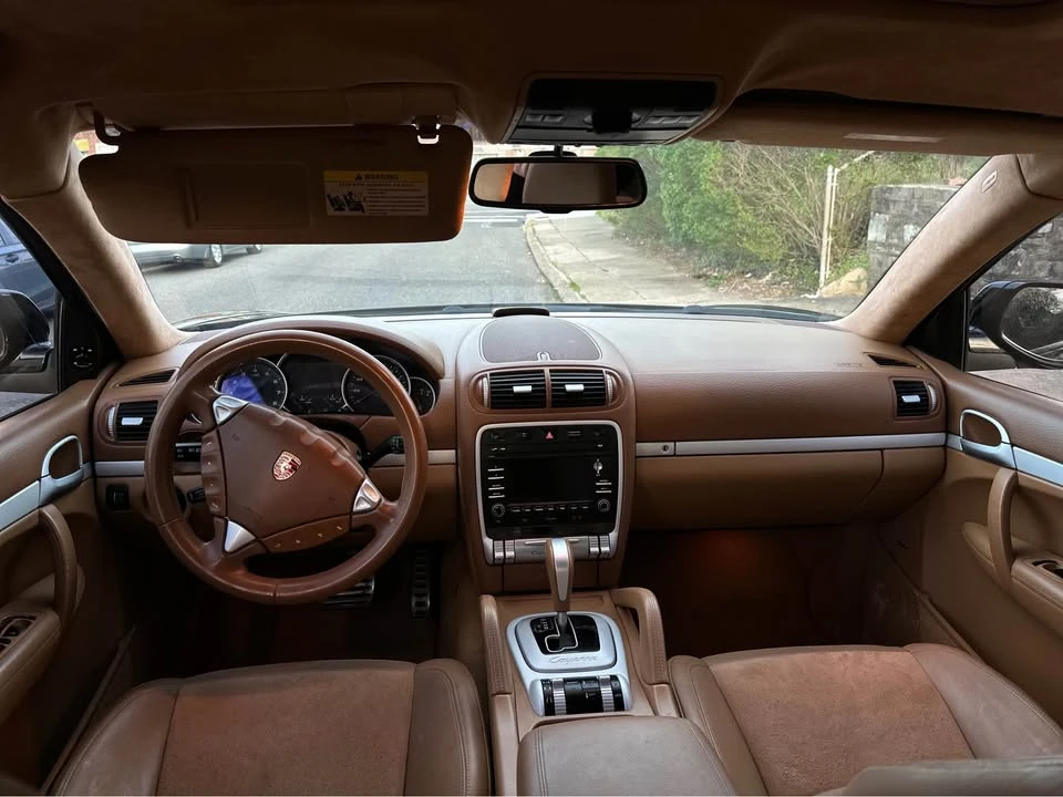 2010 Porsche 955/957 Cayenne GTS - Image 10 of 20