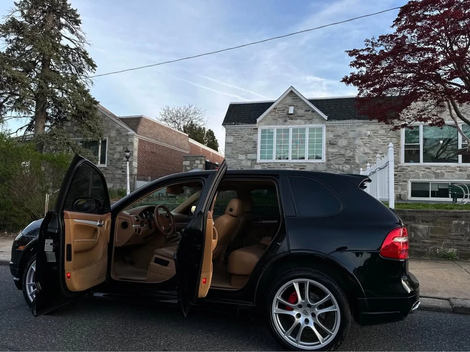 2010 Porsche 955/957 Cayenne GTS - Image 20 of 20