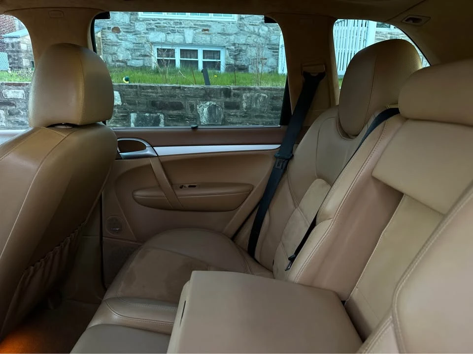 2010 Porsche 955/957 Cayenne GTS - Image 16 of 20