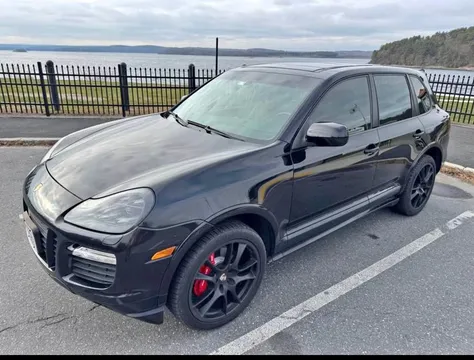 2010 Porsche Cayenne GTS