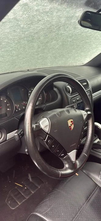2010 Porsche 955/957 Cayenne - Image 2 of 2