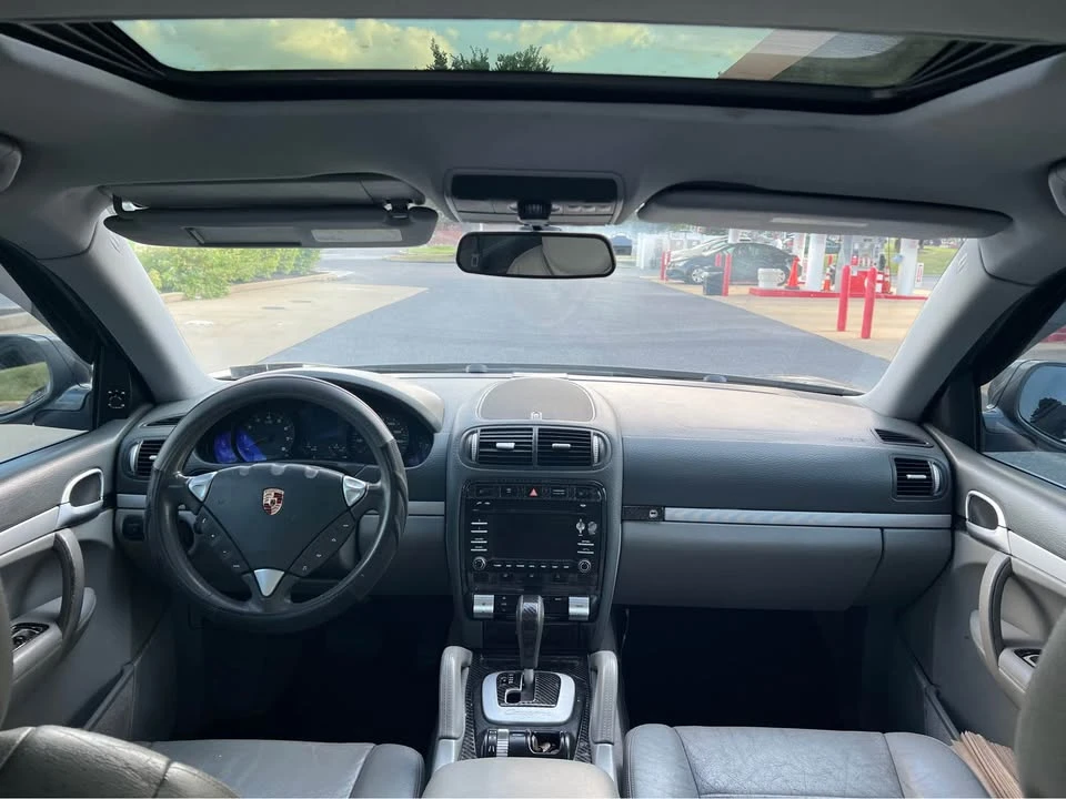 2010 Porsche 955/957 Cayenne S - Image 13 of 20