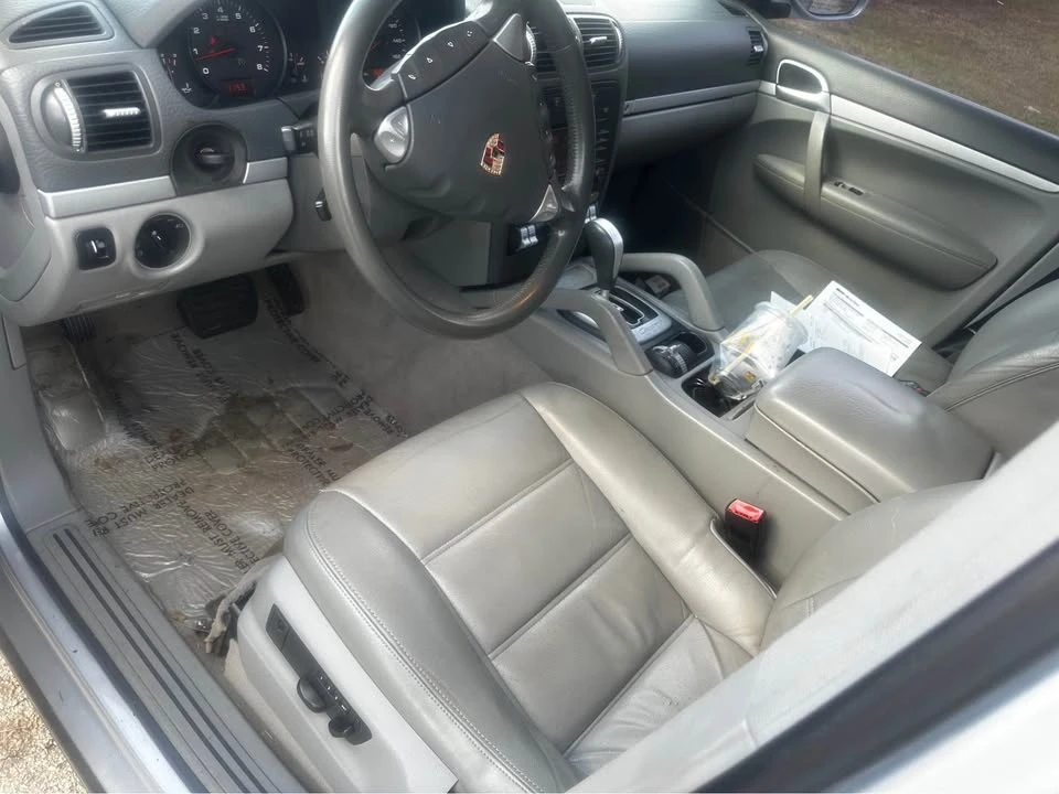 2010 Porsche 955/957 Cayenne S - Image 4 of 5