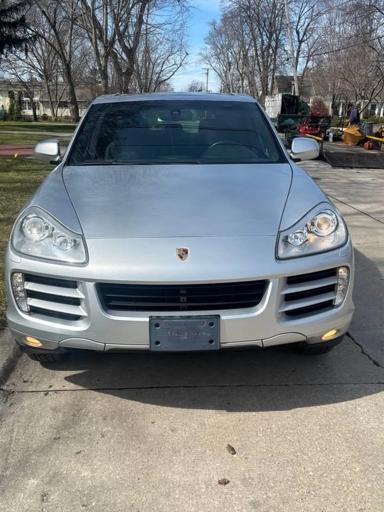 2010 Porsche 955/957 Cayenne S - Image 9 of 15