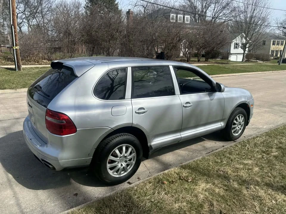 2010 Porsche 955/957 Cayenne S - Image 12 of 16