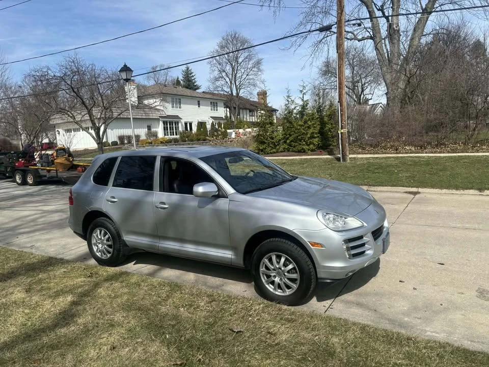 2010 Porsche 955/957 Cayenne S - Image 14 of 16