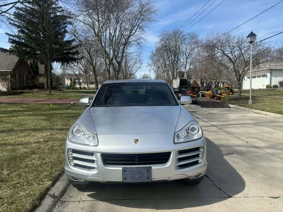 2010 Porsche 955/957 Cayenne S - Image 15 of 16