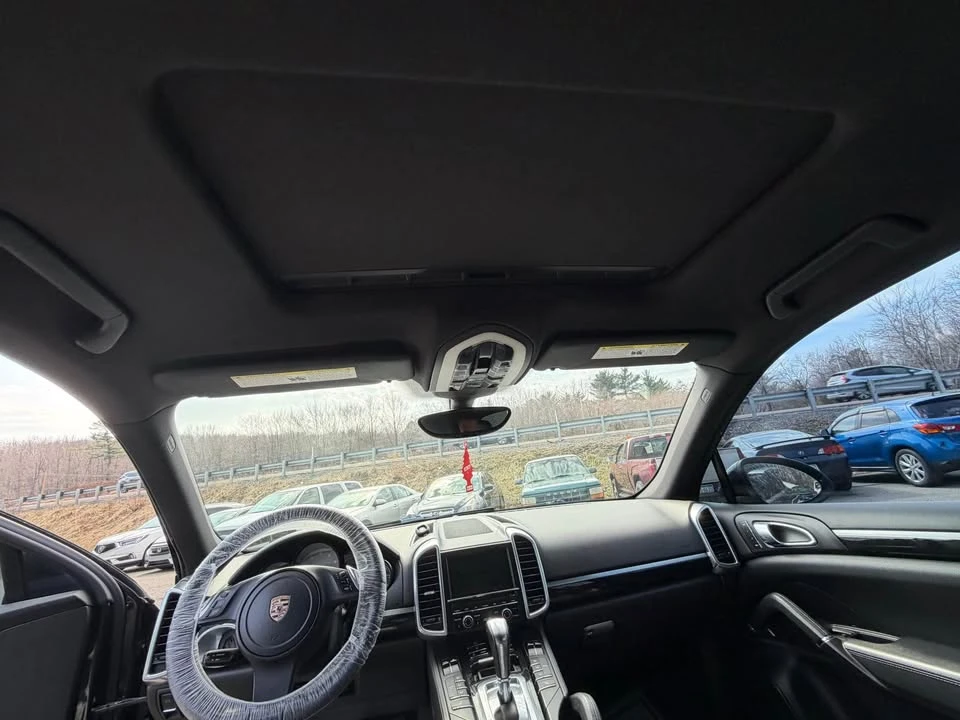 2010 Porsche 955/957 Cayenne S - Image 11 of 12