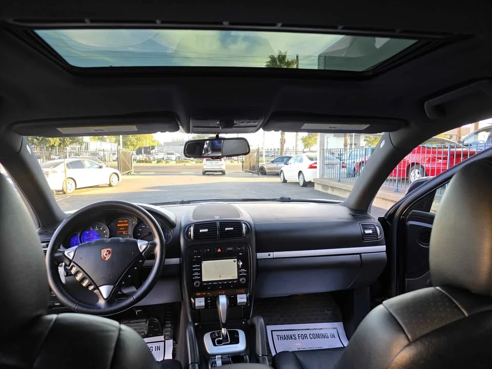 2010 Porsche 955/957 Cayenne - Image 13 of 16