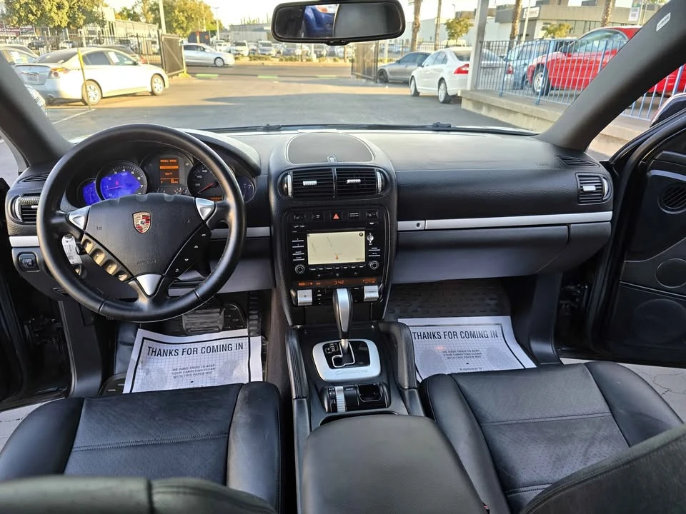 2010 Porsche 958 Cayenne - Image 12 of 16