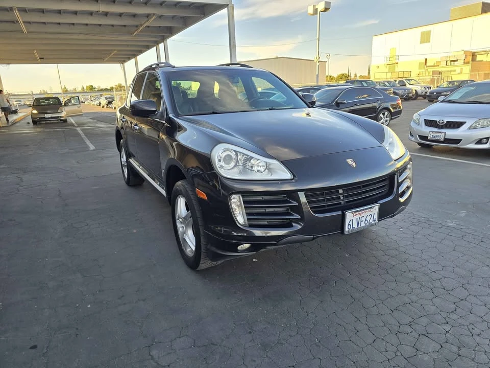2010 Porsche 958 Cayenne - Image 7 of 16