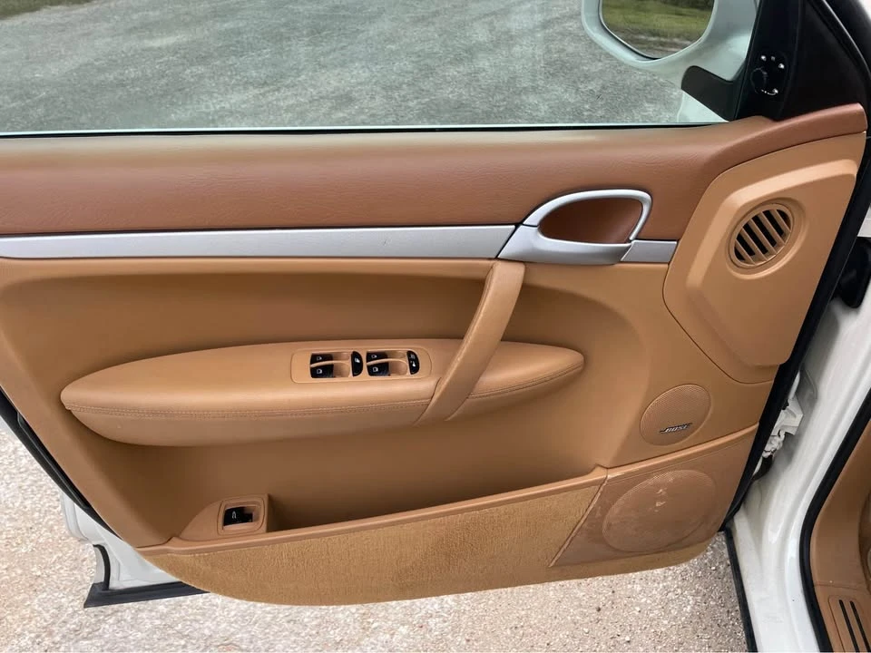 2010 Porsche 958 Cayenne - Image 7 of 7