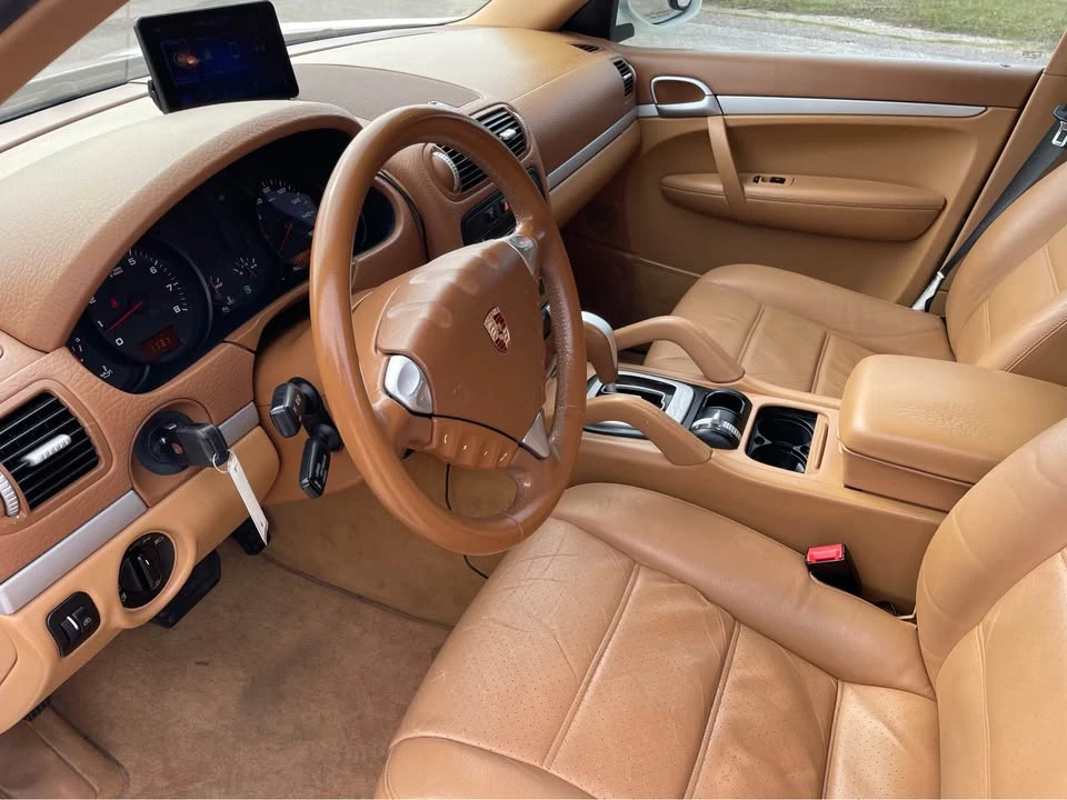 2010 Porsche 958 Cayenne - Image 6 of 7