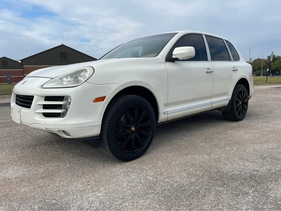 2010 Porsche 958 Cayenne - Image 3 of 7
