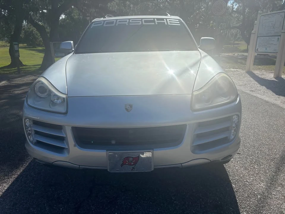 2010 Porsche 955/957 Cayenne - Image 2 of 13