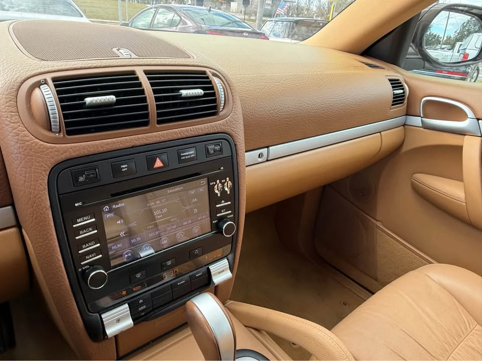 2010 Porsche 955/957 Cayenne - Image 13 of 14