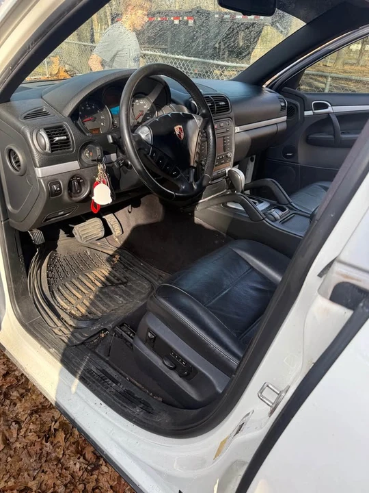 2010 Porsche 955/957 Cayenne - Image 7 of 10