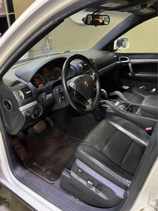 2010 Porsche 955/957 Cayenne - Image 6 of 11