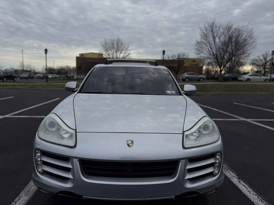 2010 Porsche 955/957 Cayenne - Image 2 of 20