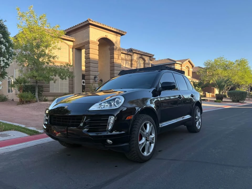2010 Porsche 955/957 Cayenne - Image 2 of 18