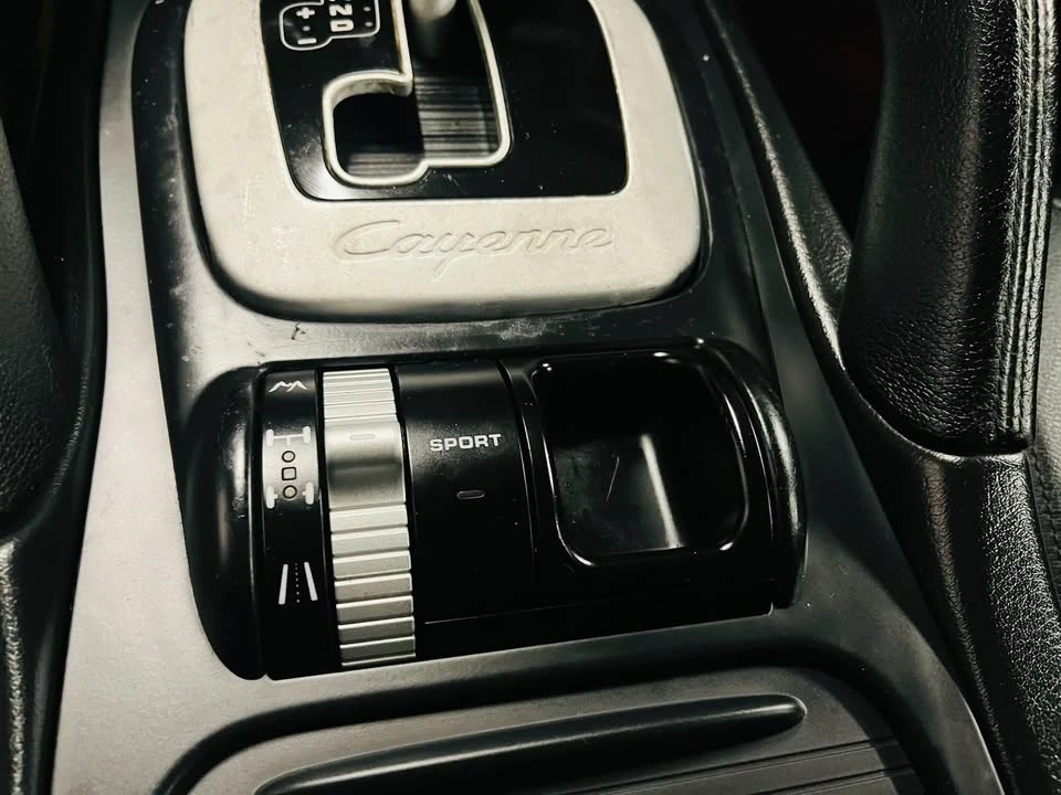 2010 Porsche 955/957 Cayenne - Image 16 of 20