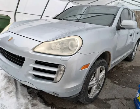2010 Porsche Cayenne Coupe