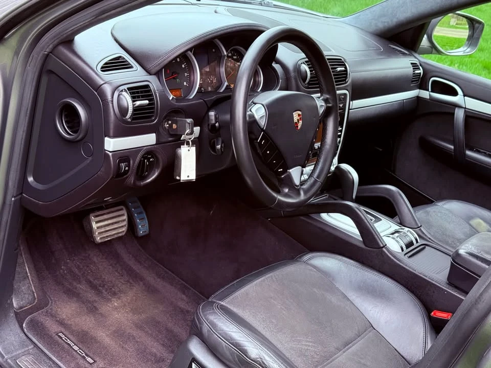 2010 Porsche 955/957 Cayenne GTS - Image 8 of 20