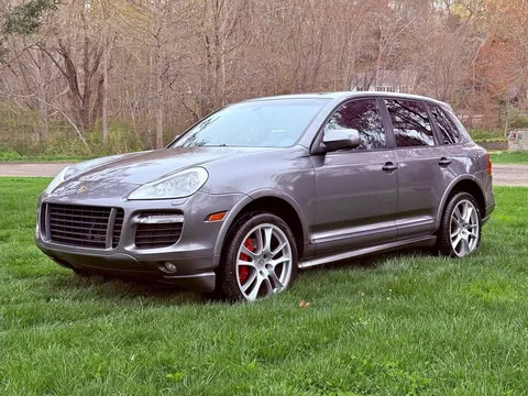 2010 Porsche Cayenne GTS