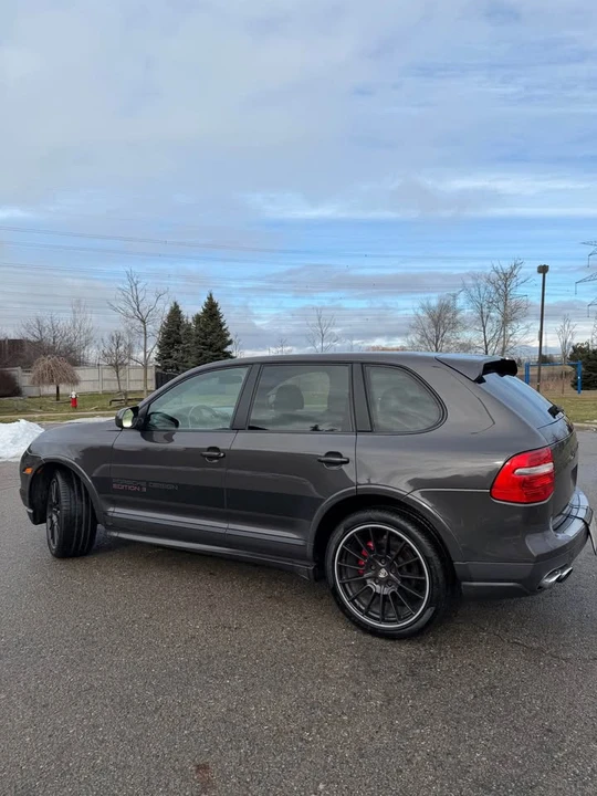 2010 Porsche 955/957 Cayenne GTS - Image 4 of 16