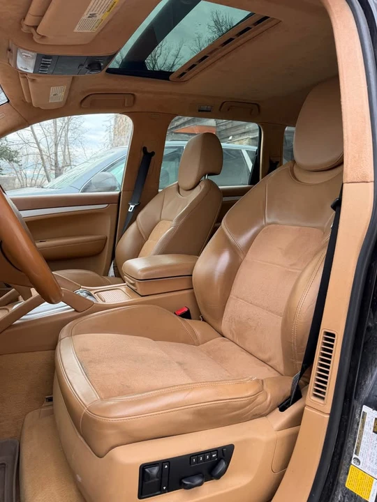 2010 Porsche 955/957 Cayenne GTS - Image 12 of 14