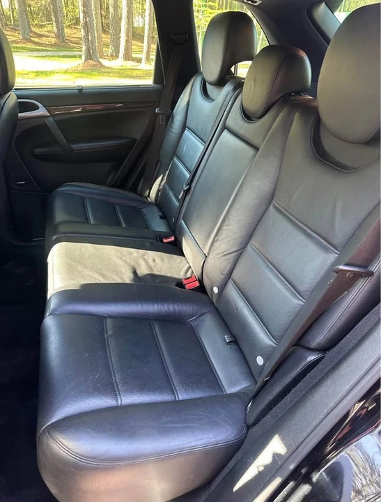 2010 Porsche 955/957 Cayenne S - Image 8 of 9