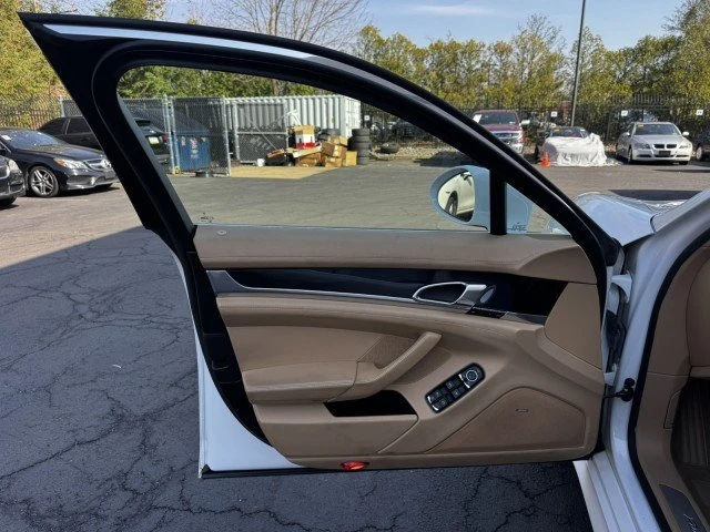 2010 Porsche 970 Panamera - Image 6 of 20