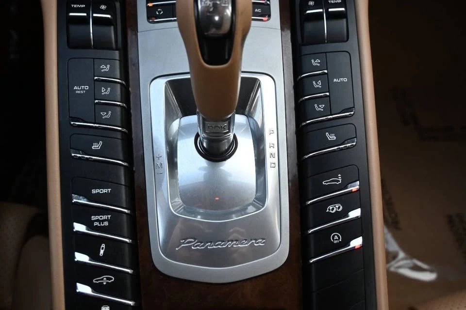 2010 Porsche 970 Panamera 4S - Image 17 of 20