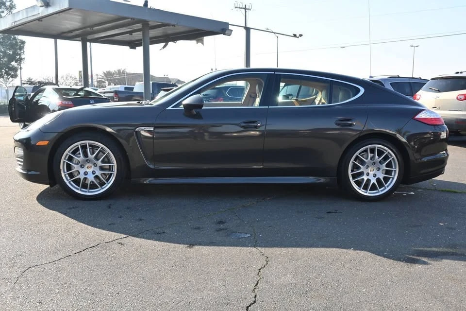 2010 Porsche 970 Panamera 4S - Image 9 of 20