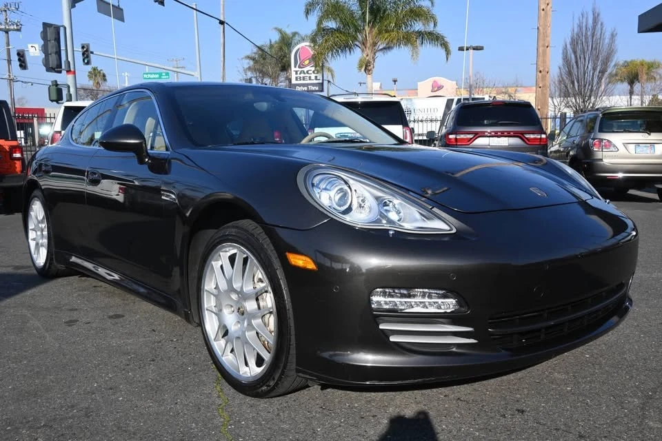 2010 Porsche 970 Panamera 4S - Image 2 of 20