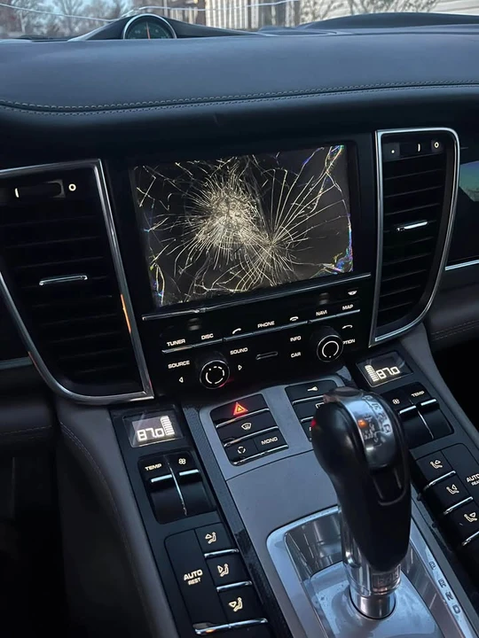 2010 Porsche 970 Panamera - Image 6 of 6
