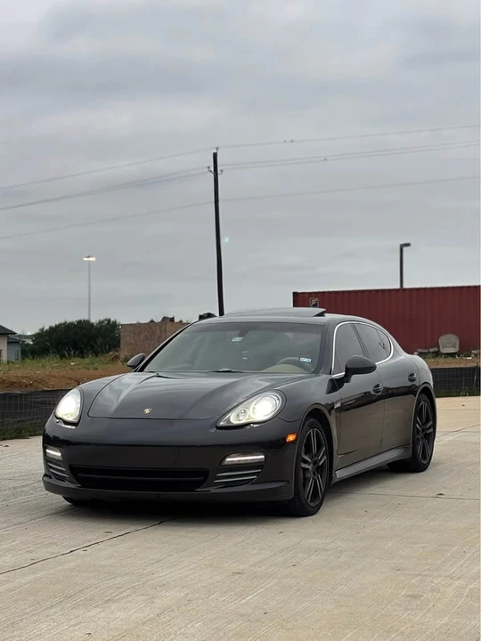 2010 Porsche 970 Panamera 4S - Image 2 of 20
