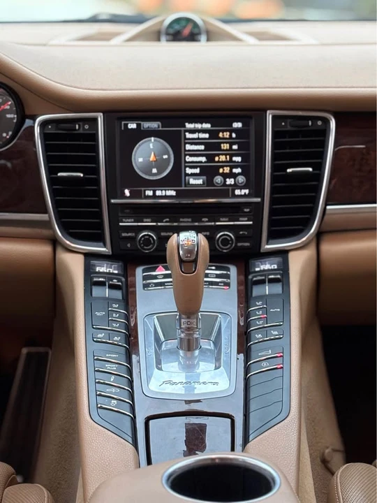 2010 Porsche 970 Panamera 4S - Image 10 of 20