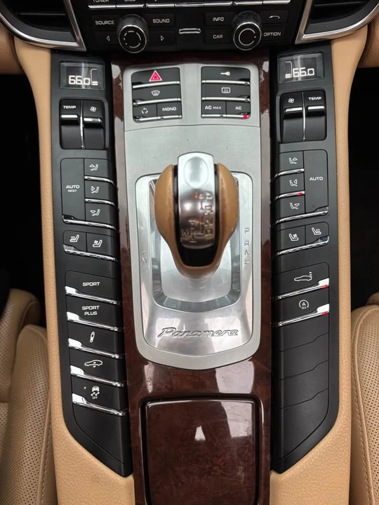 2010 Porsche 970 Panamera 4S - Image 13 of 20