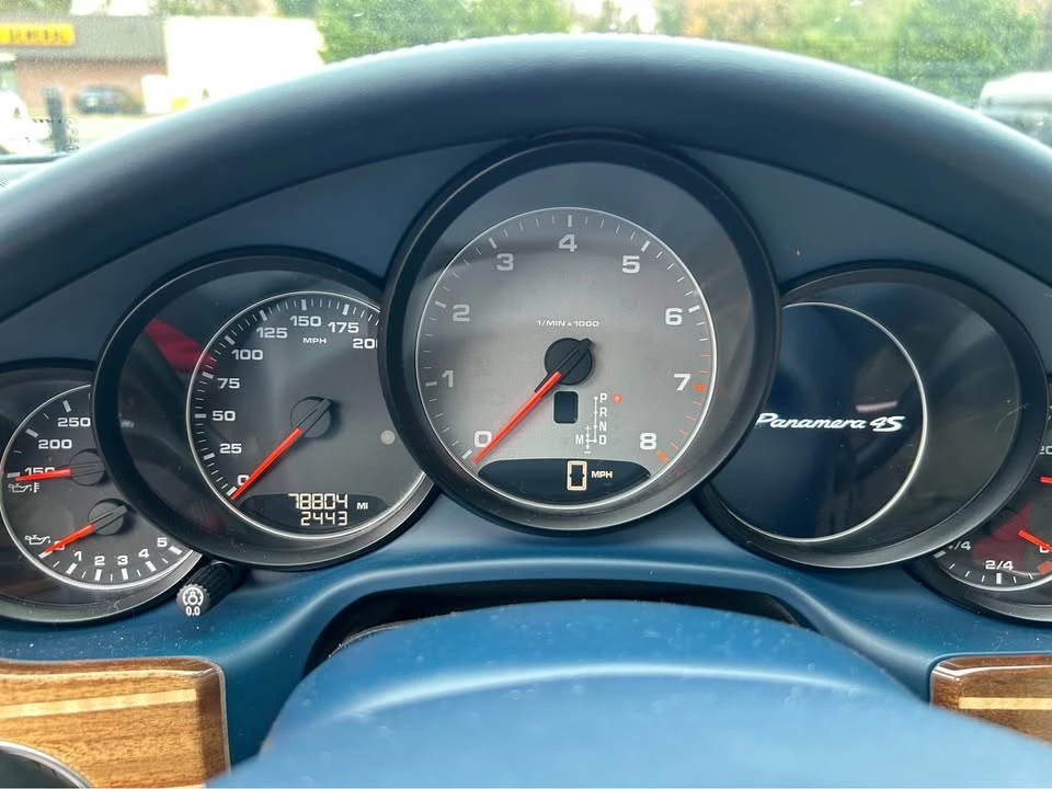2010 Porsche 970 Panamera 4S - Image 10 of 11