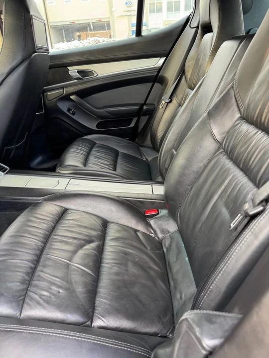 2010 Porsche 970 Panamera 4S - Image 8 of 9