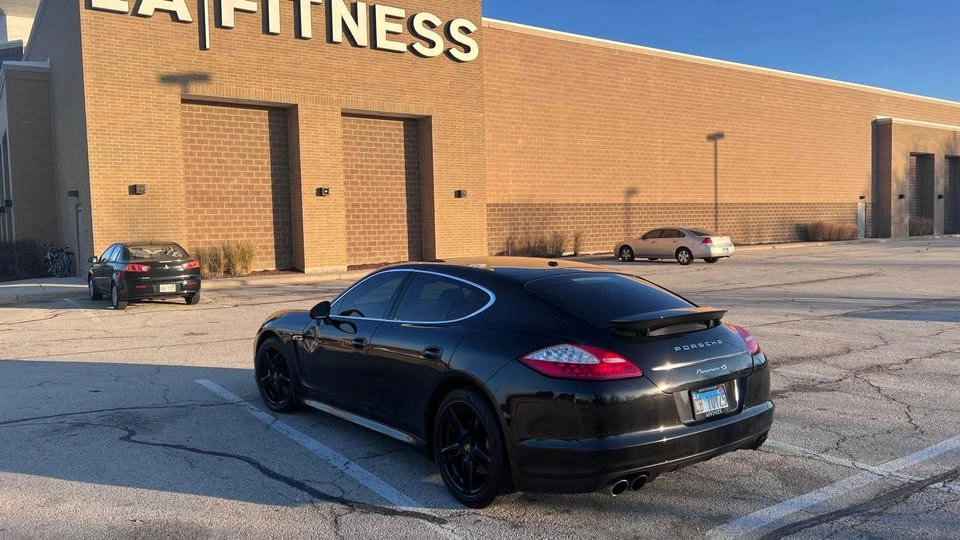 2010 Porsche 970 Panamera 4S - Image 4 of 14