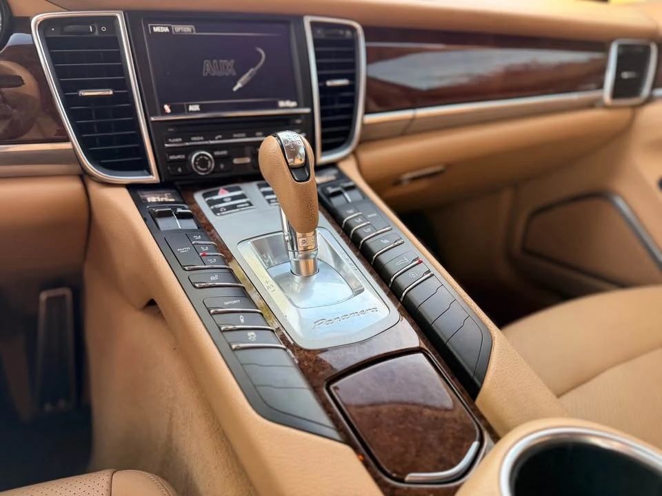 2010 Porsche 970 Panamera 4S - Image 13 of 16