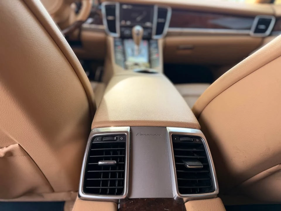2010 Porsche 970 Panamera 4S - Image 12 of 16