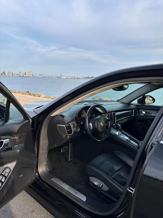 2010 Porsche 970 Panamera 4S - Image 11 of 21